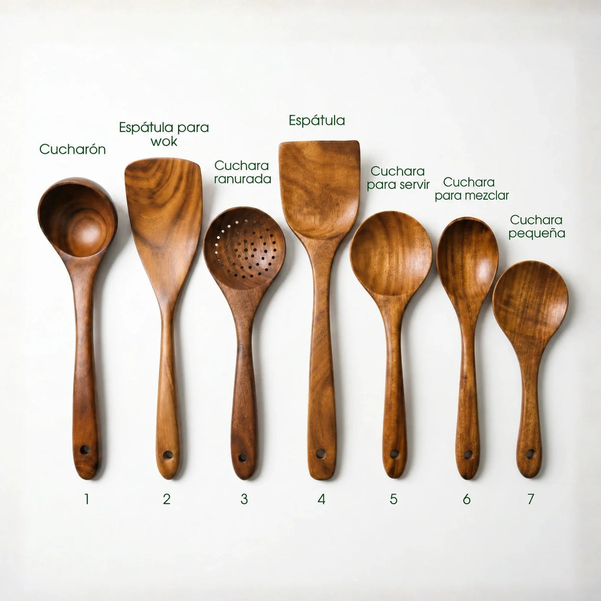 Juego Woodmera de 7 utensilios de acacia con nombres en español